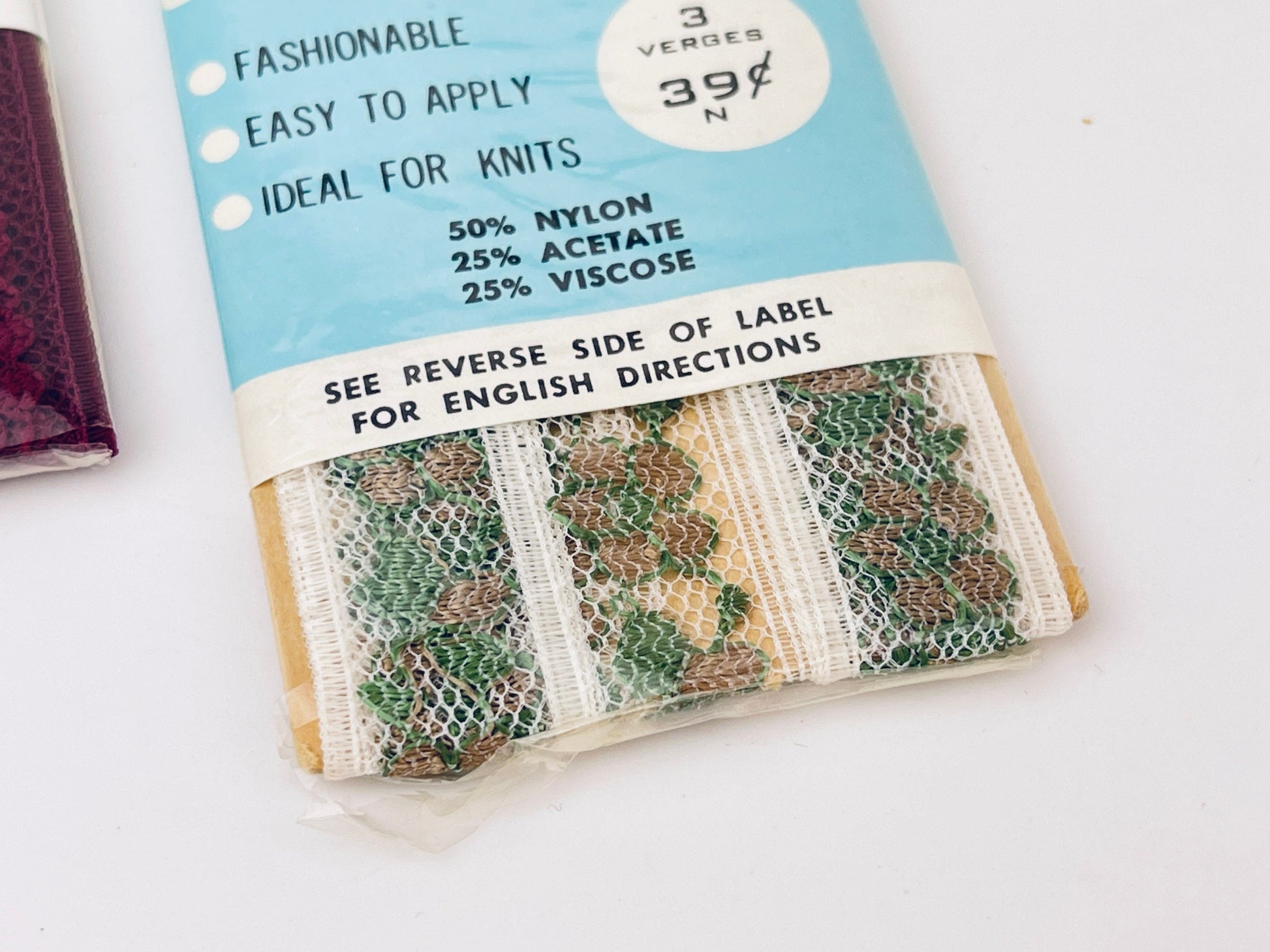 Product image for 'vintage stretchable seam binding floral lace trimtex 3 yards 2 75 meters' (view c73a2f)