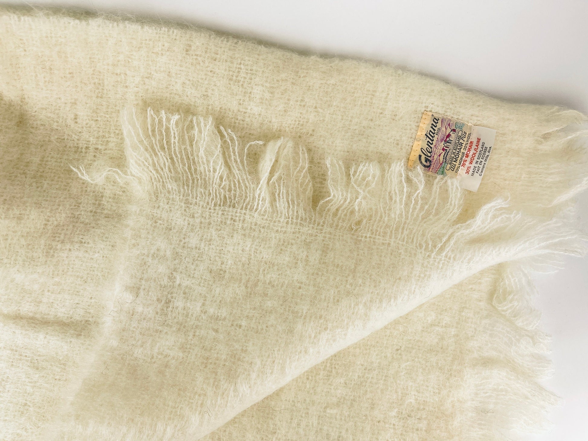 Product image for 'vintage glentana beige mohair wool plaid fringe scarf table runner made in scotland new old stock nos' (view d0173c)