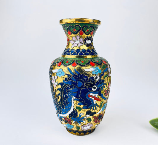 Product image for 'vintage small brass cloisonne vase chinese dragon pattern attractive aged patina' (view 05f39e)