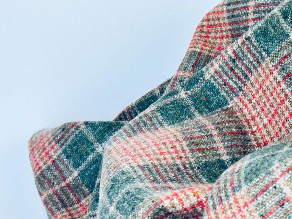 Product image for 'vintage green beige red plaid wool fabric material 57 x 60' (view 008dcc)