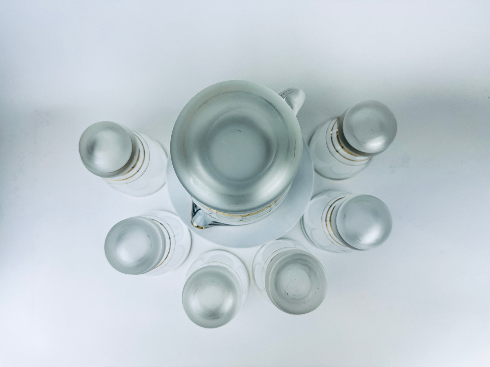 Product image for 'vintage gold striped frosted glass decanter glassware barware set six 6 glasses' (view f941c6)
