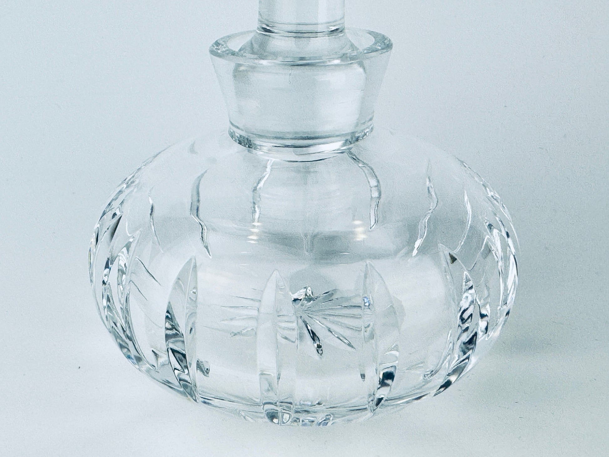 Product image for 'vintage atlantis lead crystal sonnet pattern perfume decanter made in portugal' (view 3dfad8)