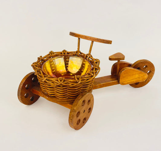 Product image for 'vintage mid century amber glass wicker tricycle bowl 1970s rustic decor candy dish nut bowl' (view fa8130)
