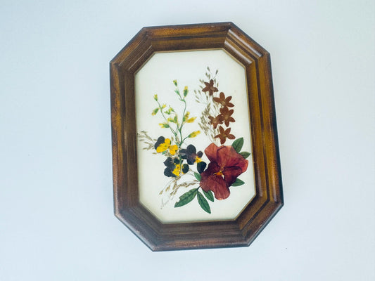 Product image for 'vintage pressed floral arrangement wall art decor faux wood plastic frame made in hong kong' (view 0b7588)