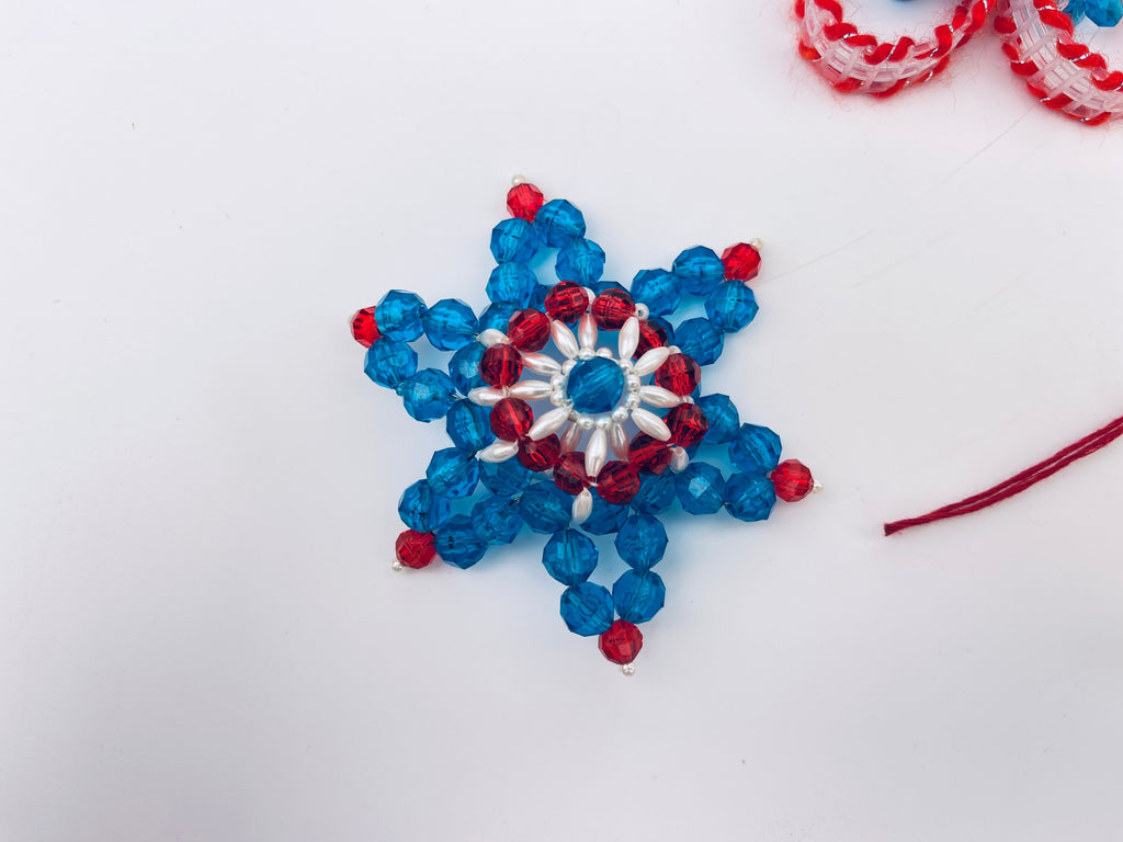 Product image for 'vintage handmade beaded christmas ornaments snowflakes set of four 4' (view c53206)