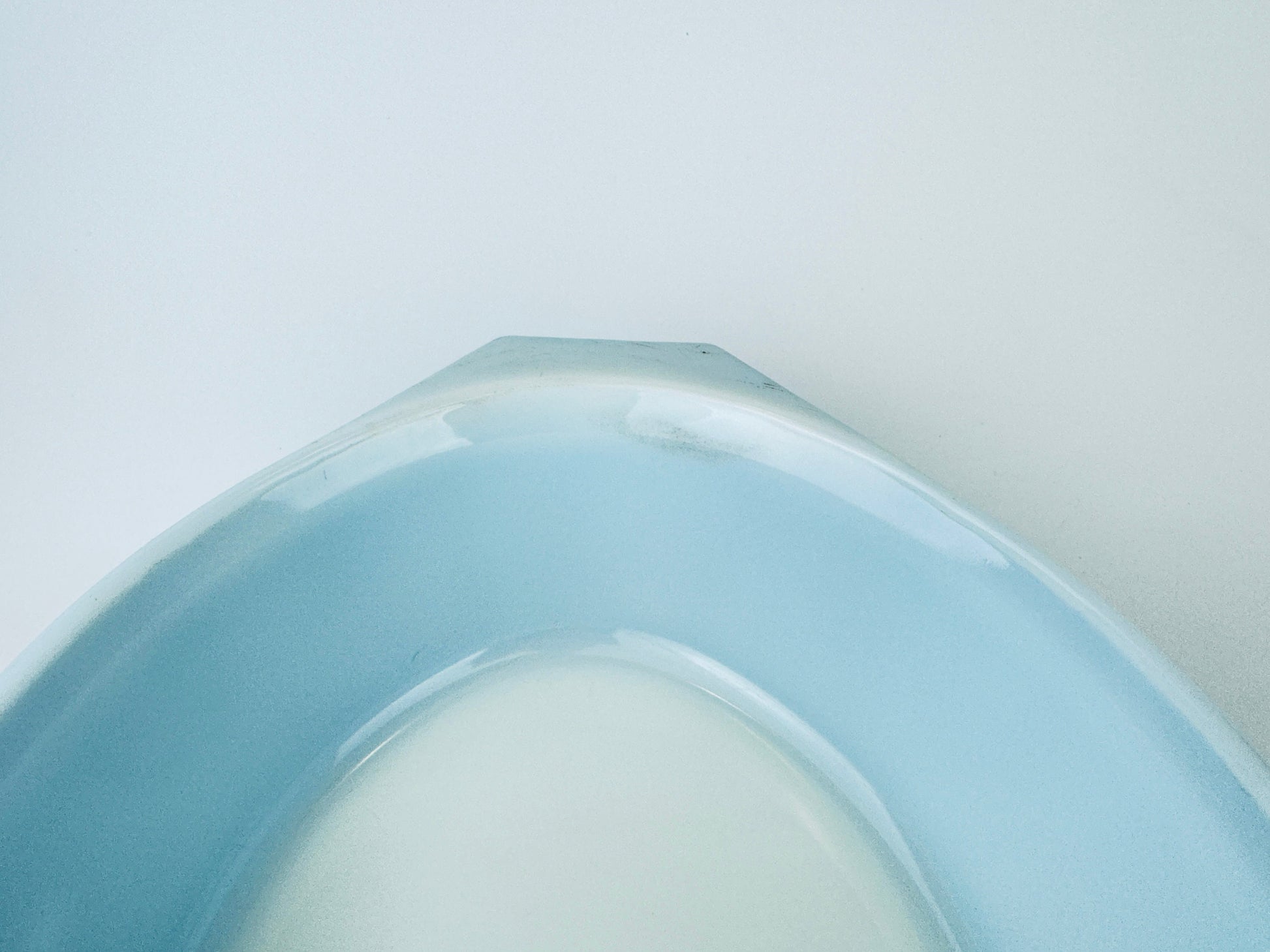 Product image for 'vintage horizon blue pyrex oval casserole dish 2 1 2 qt made in usa' (view 3b668f)
