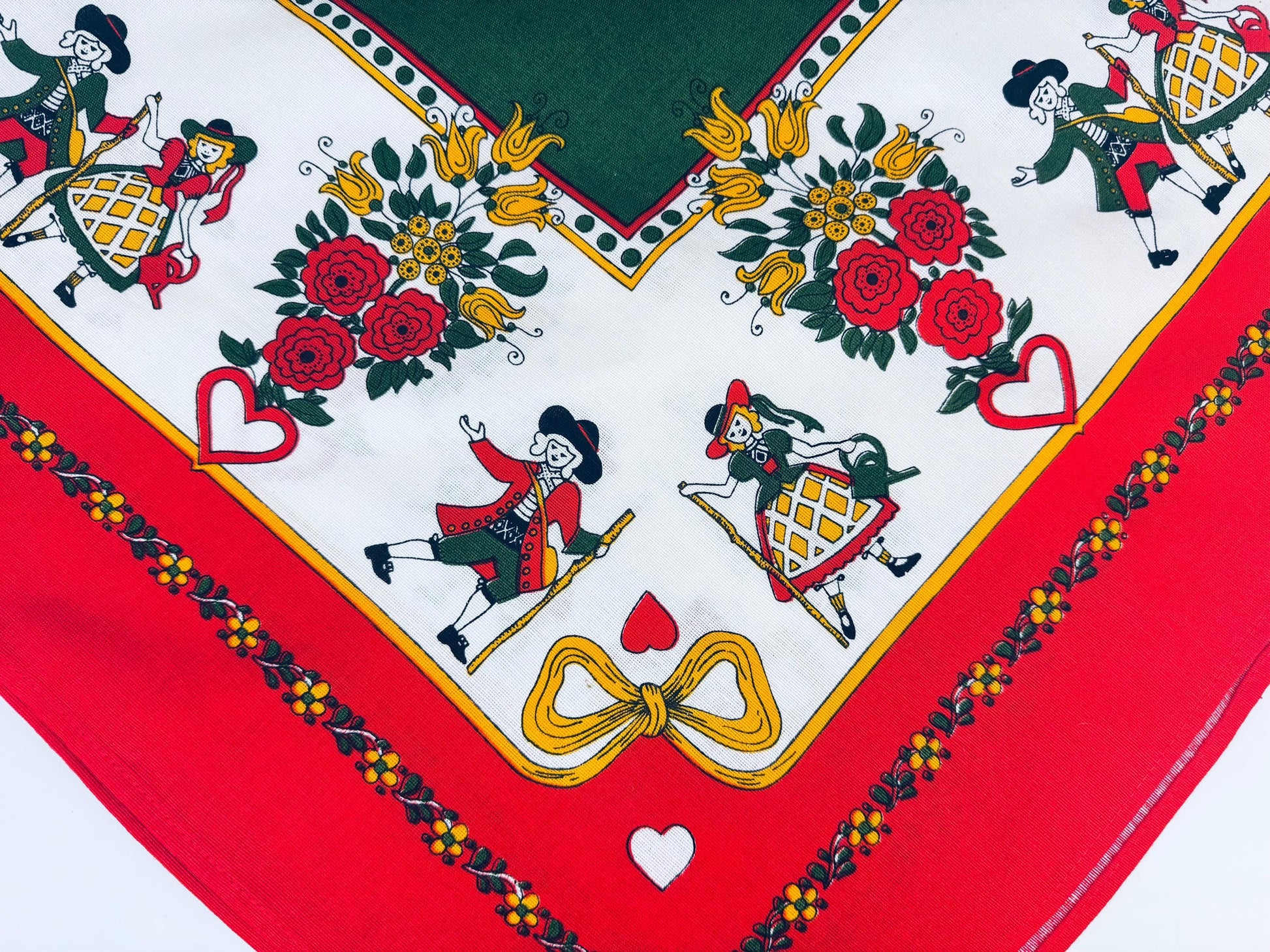 Product image for 'vintage folk art floral print edge square table cloth 40 x 40' (view b93fe1)