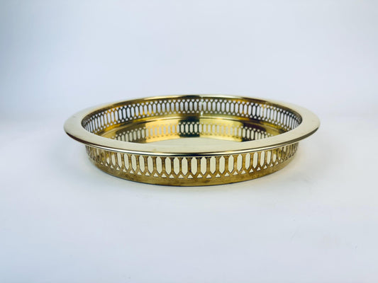 Product image for 'vintage brass reticulated tray 12 round hollywood regency elegance' (view 5d2473)