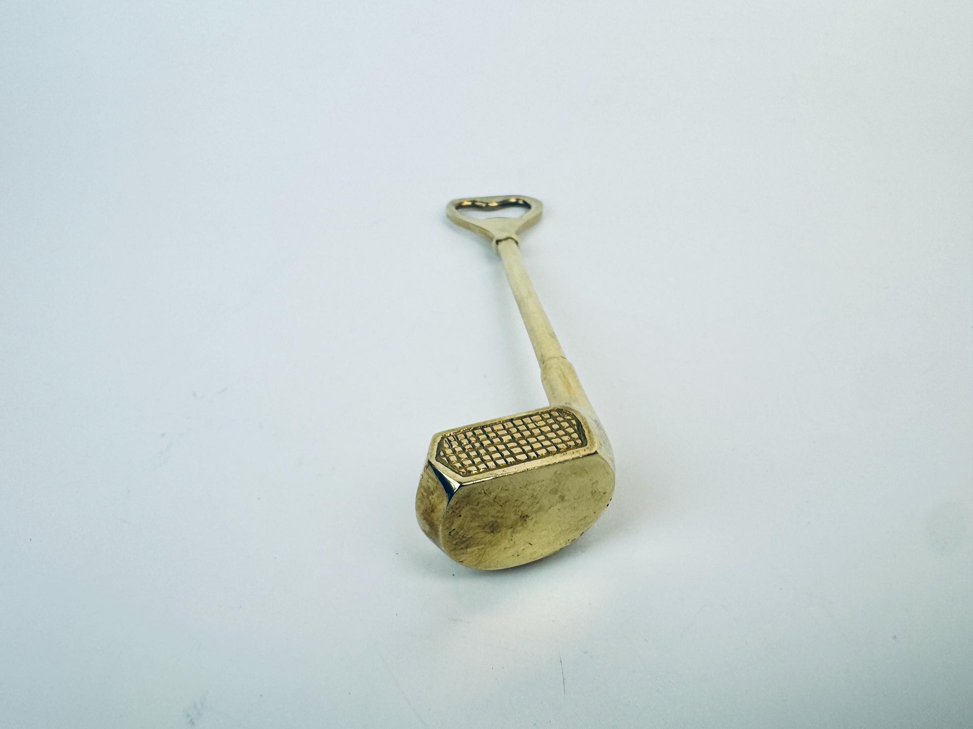 Product image for 'vintage solid brass golf club bottle cap opener barware gift' (view cd0a4c)