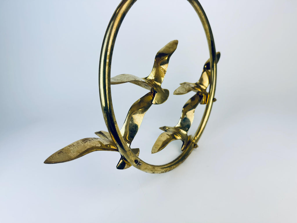 Product image for 'vintage wall mounted flying solid brass bird quattro 11 circular ring' (view 5a0560)