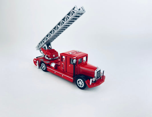 Product image for 'vintage matchbox 1932 mercedes benz ladder truck models of yesteryear 1993' (view 981ee5)
