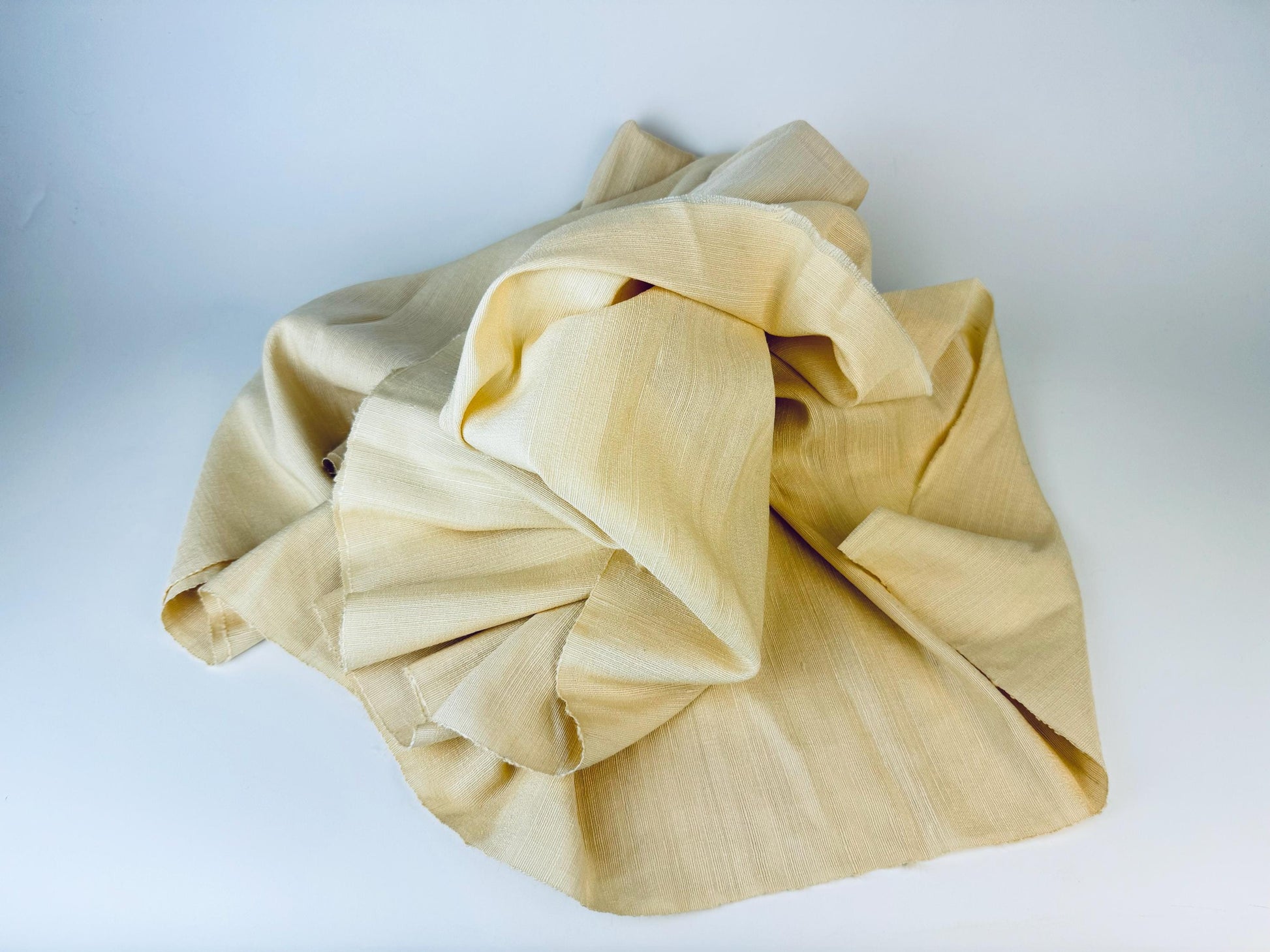 Product image for 'vintage textured beige upholstery fabric 36 x 72' (view 7151be)