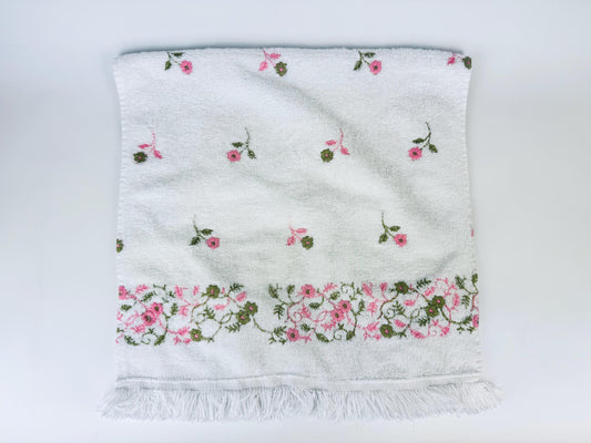 Product image for 'vintage fieldcrest embroidered floral fringe hand towel made in usa 100 cotton' (view 1cde34)