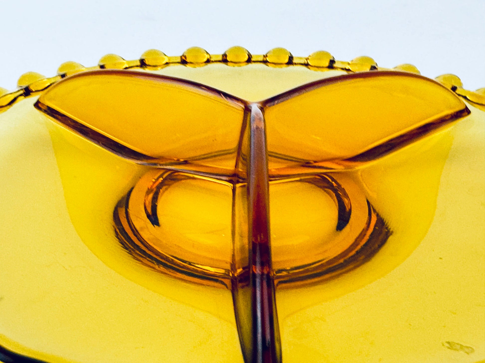 Product image for 'vintage amber candlewick boopie rimmbed glass divided nut dish plate 6' (view 18be35)