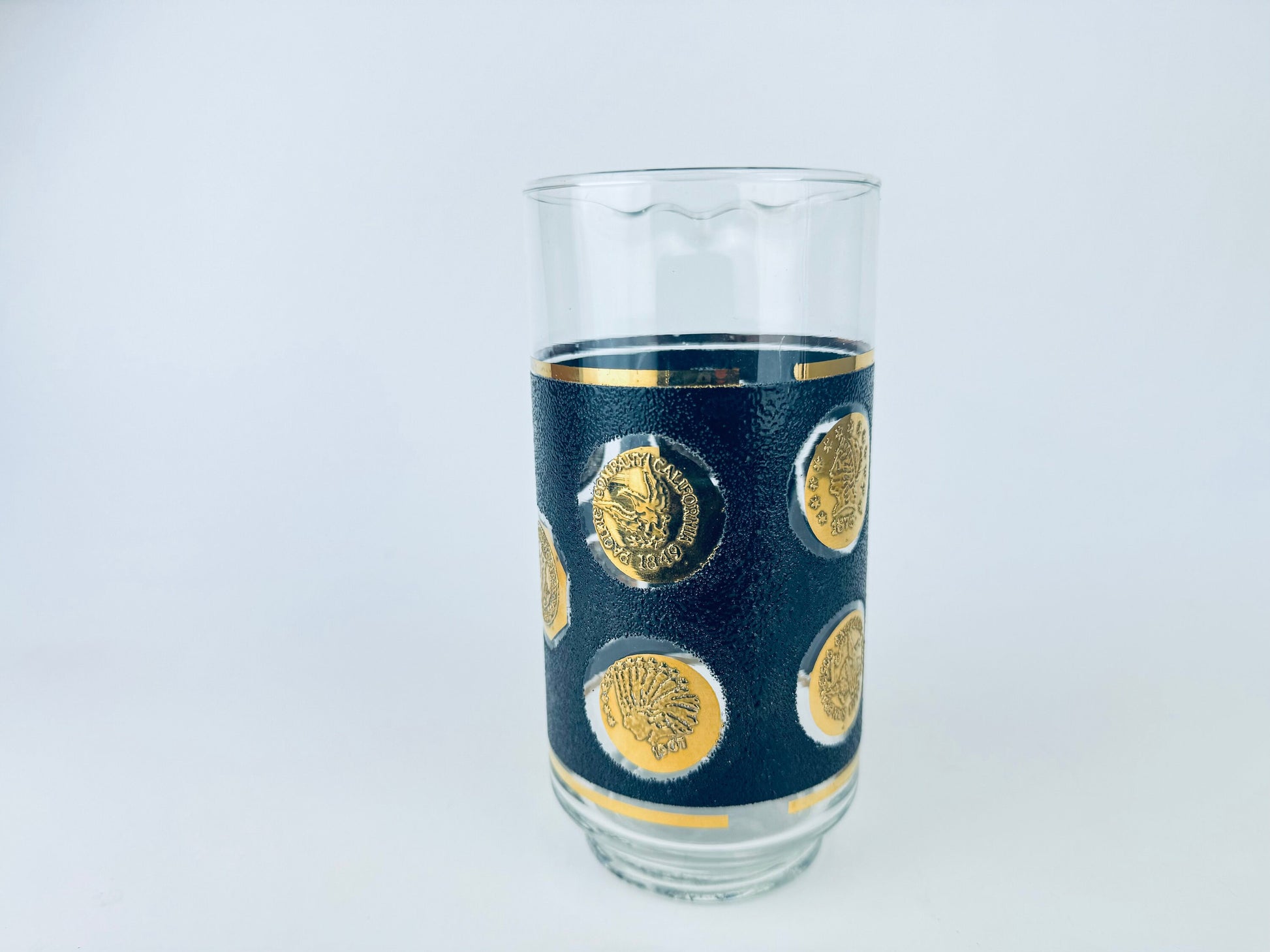 Product image for 'vintage cera black 22 kt gold american coin design glass barware cocktail decanter designed by bob wallack' (view e378b7)