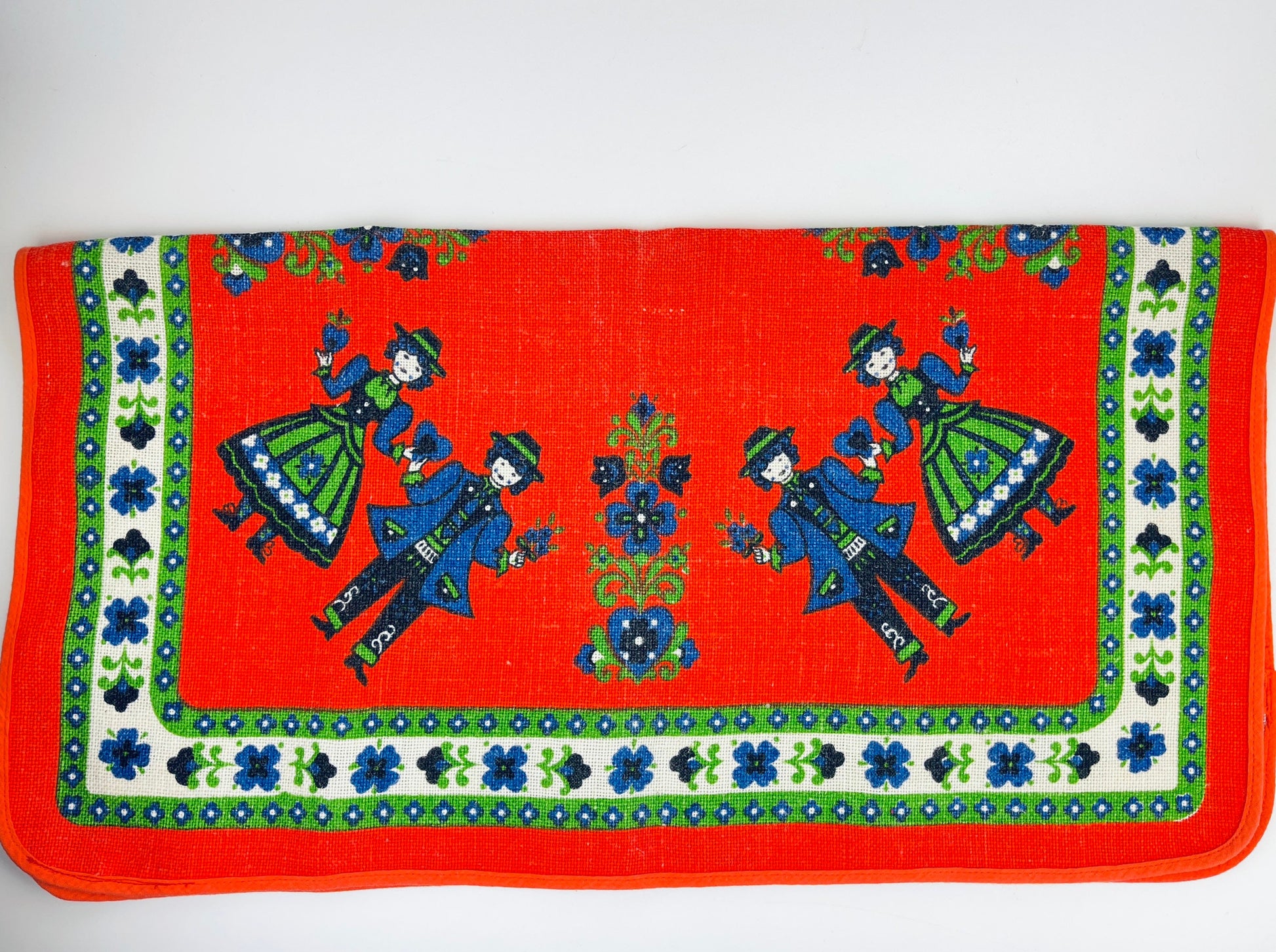 Product image for 'vintage german folk art floral square red table cloth jute polyester blend made in western germany by nagel piepmats' (view ee6d24)