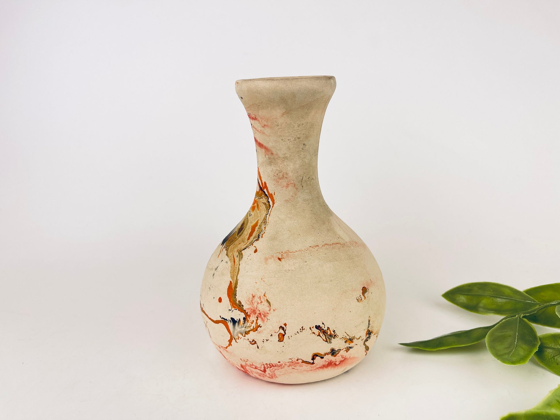 Product image for 'vintage nemadji pottery swirl bud pottery vase beige orange black pattern made in usa' (view 4fa5bb)