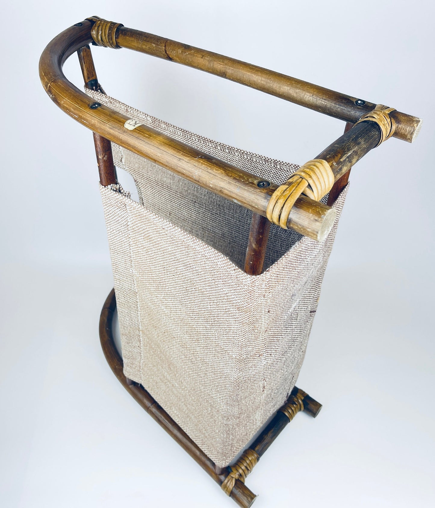 Product image for 'vintage bamboo wicker rattan magazine storage sling beige brown coloured cloth' (view 4453d9)