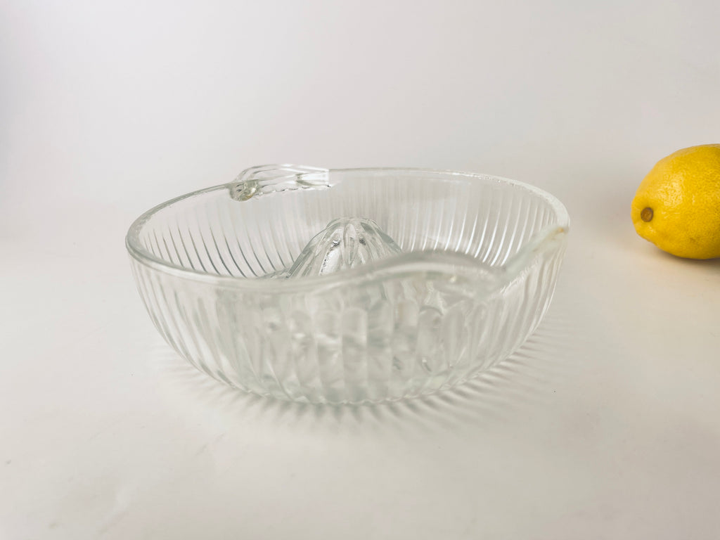 Product image for 'vintage ribbed glass orange citrus juicer reamer' (view 35725b)
