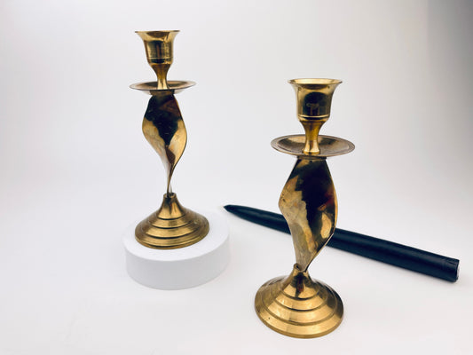 Product image for 'vintage brass twist candle stick holders set of two 2' (view dad5fd)