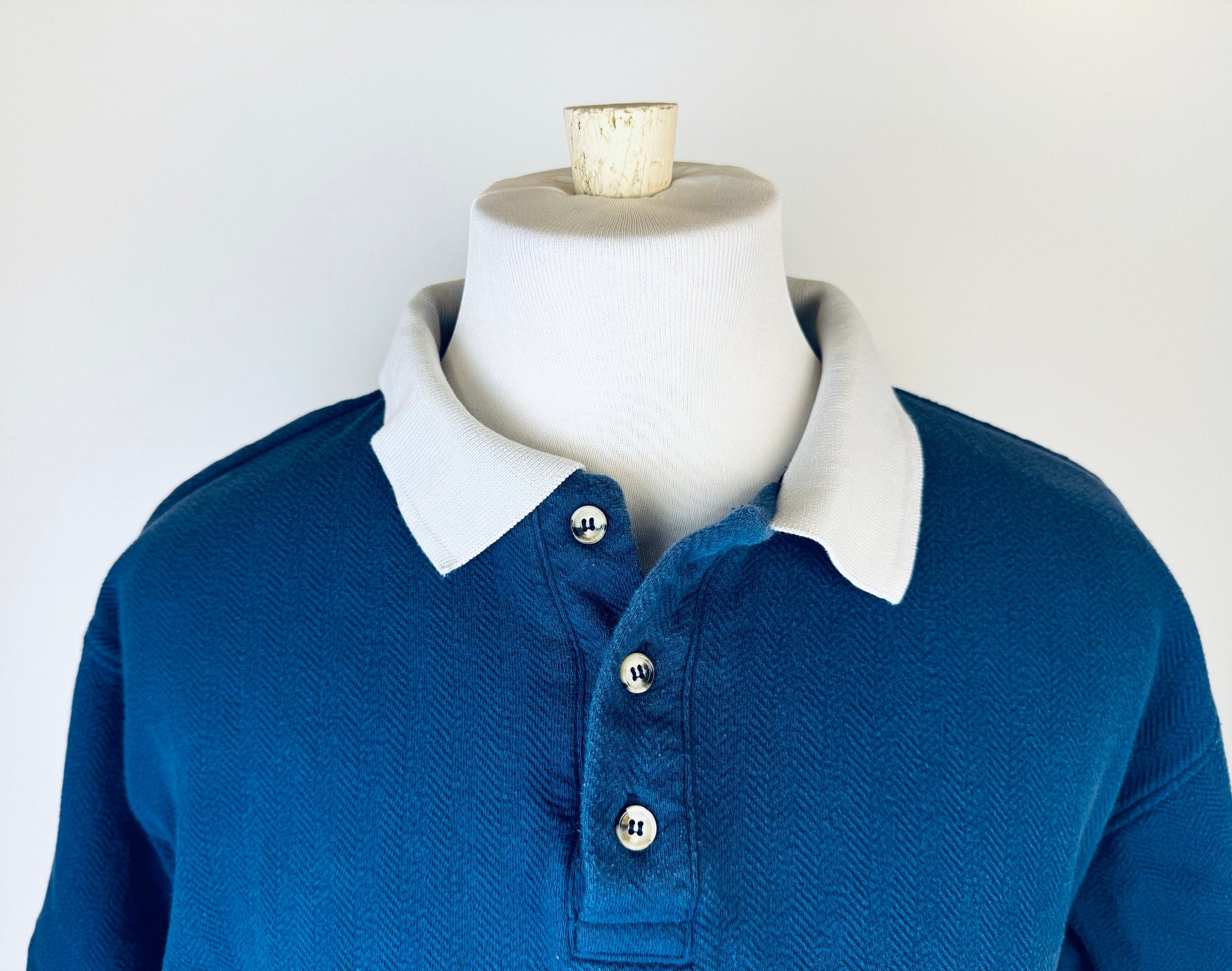 Product image for 'vintage global canada 1990s 100 cotton short sleeve polo shirt blue grey collar made in canada' (view e68cc4)