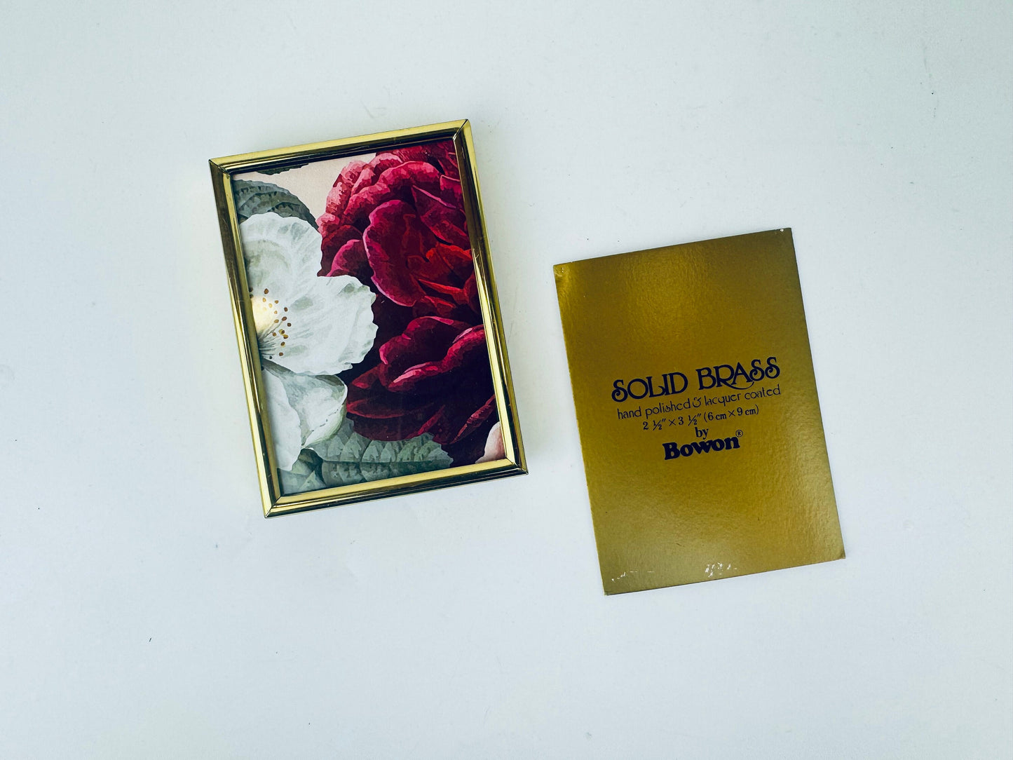 Product image for 'vintage solid brass gold tabletop picture frames hand polished lacquer coated made in korea sold separately' (view 05212c)