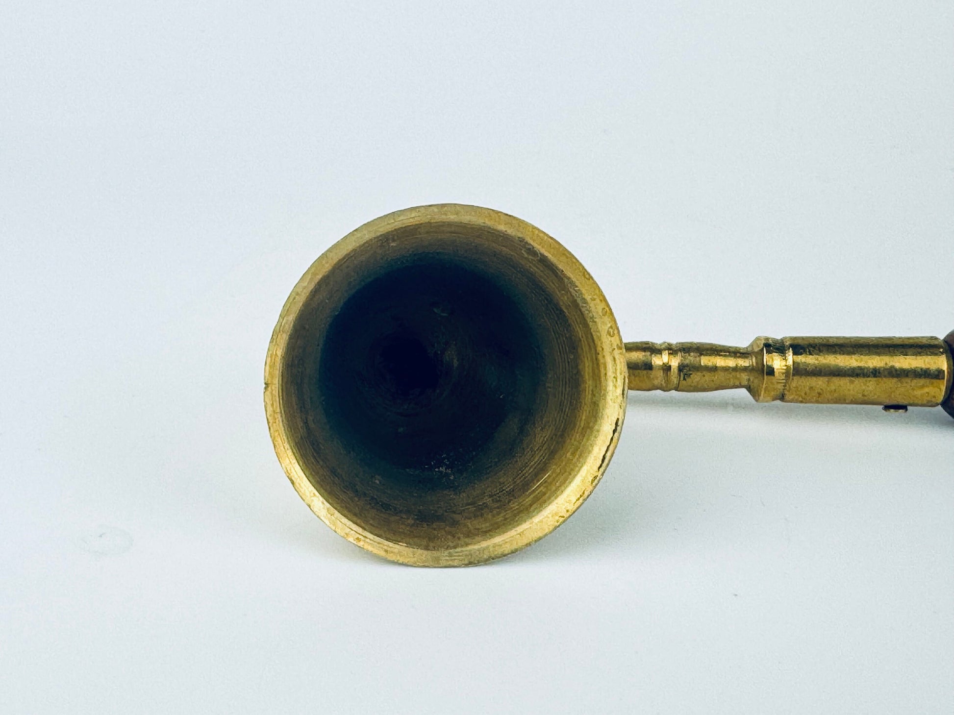 Product image for 'vintage long wood brass candle snuffer doubter candle accessory gift' (view f65642)