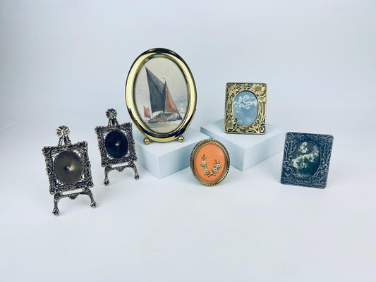 Product image for 'vintage assorted small oval tabletop picture frames sold separately' (view 4a3a5d)