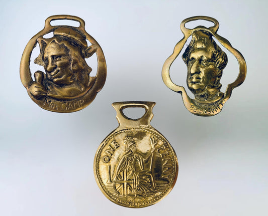Product image for 'vintage solid brass horse medallion ornaments sold separately' (view 4f58e2)