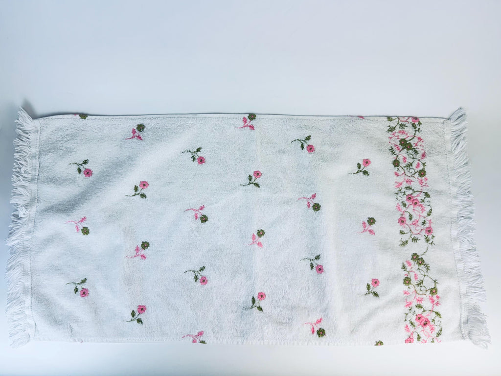 Product image for 'vintage fieldcrest embroidered floral fringe hand towel made in usa 100 cotton' (view 83ad80)