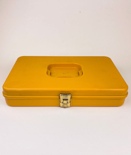 Product image for 'vintage wilson wil hold sewing box mustard yellow swirl pattern with plastic organizers handle' (view 3a595b)