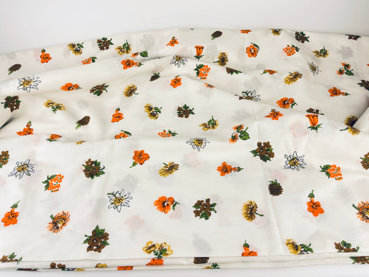 Product image for 'vintage white orange brown floral polyester fabric material 45 x 126' (view 14bd34)