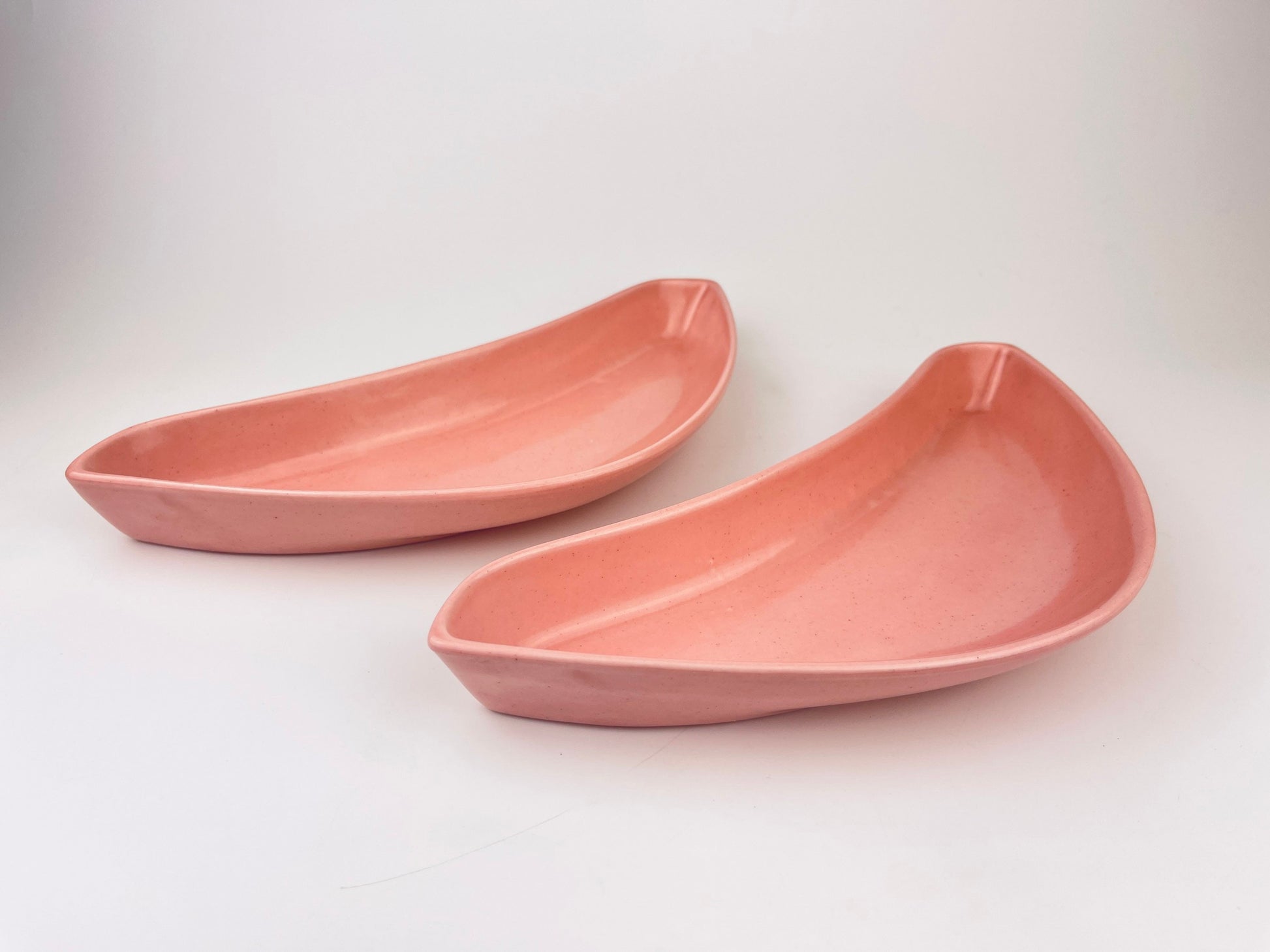 Product image for 'vintage 1950s pink boomerang dishes santa anita ware california mcm atomic ceramic tray set' (view a4fec5)