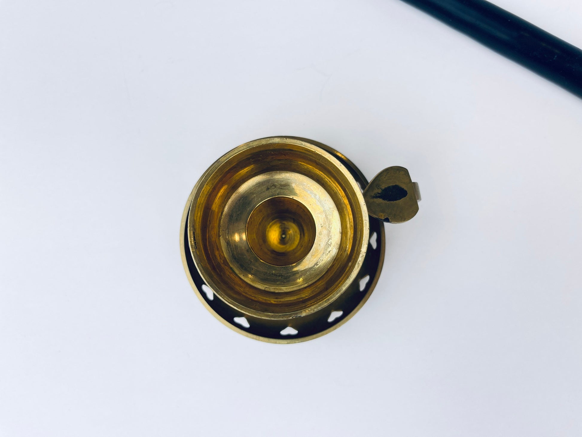 Product image for 'vintage brass heart chamber candlestick holder attractive aged metal patina' (view ad1b4e)
