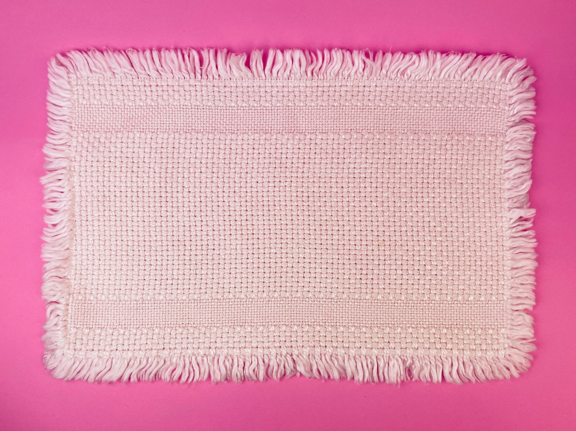 Product image for 'vintage white fringe style place mats set of two 2' (view d448bb)