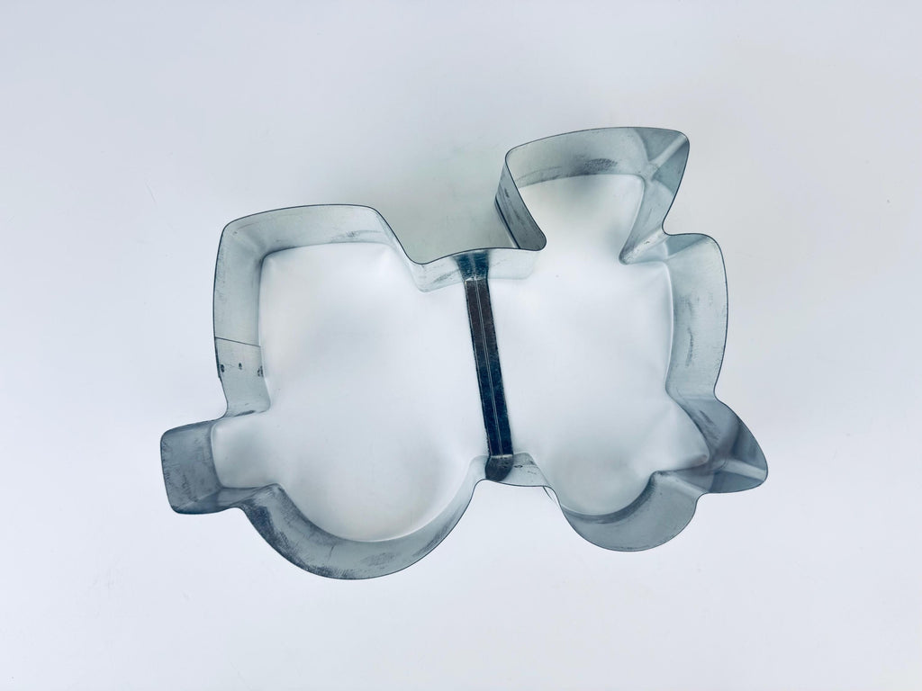 Product image for 'vintage silver train cake cutter 1970s shape a cake by fox run craftsmen tin party mold with box guide' (view 409bfc)