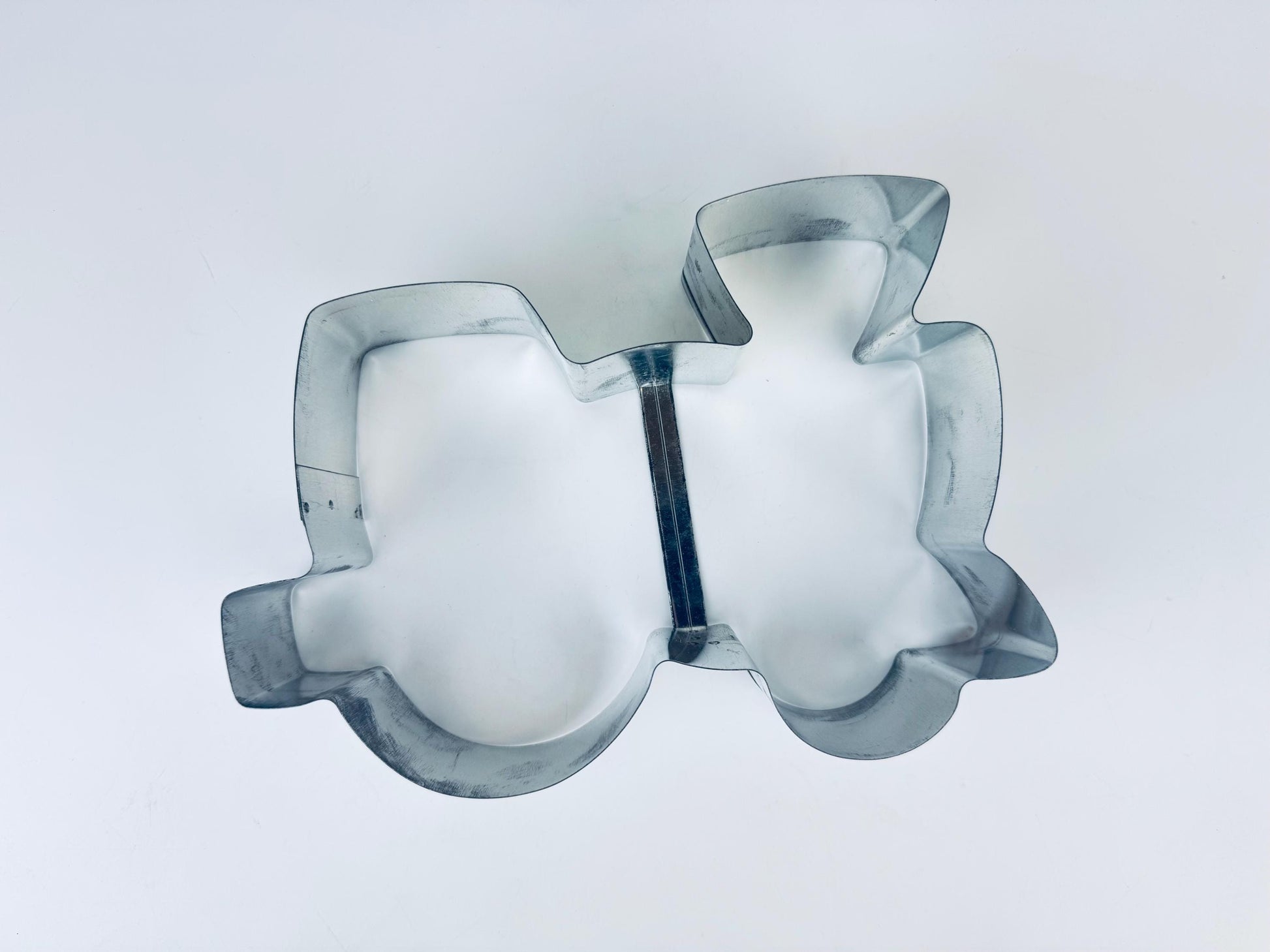 Product image for 'vintage silver train cake cutter 1970s shape a cake by fox run craftsmen tin party mold with box guide' (view 409bfc)