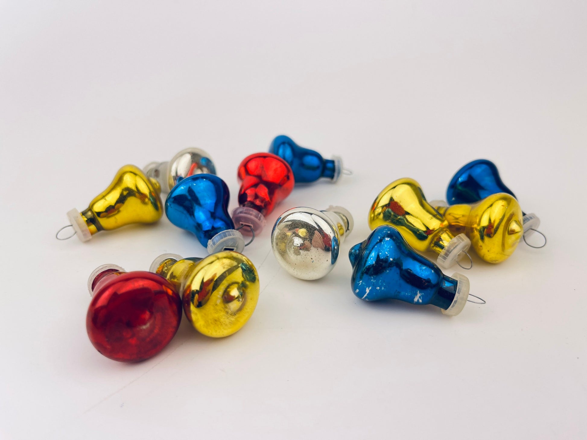 Product image for 'vintage multi colour bell glass christmas tree ornaments set of twelve 12 alderbrook' (view 37db14)
