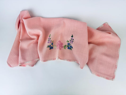 Product image for 'vintage pale pink white embroidered floral rectangular table runner' (view 458c0f)