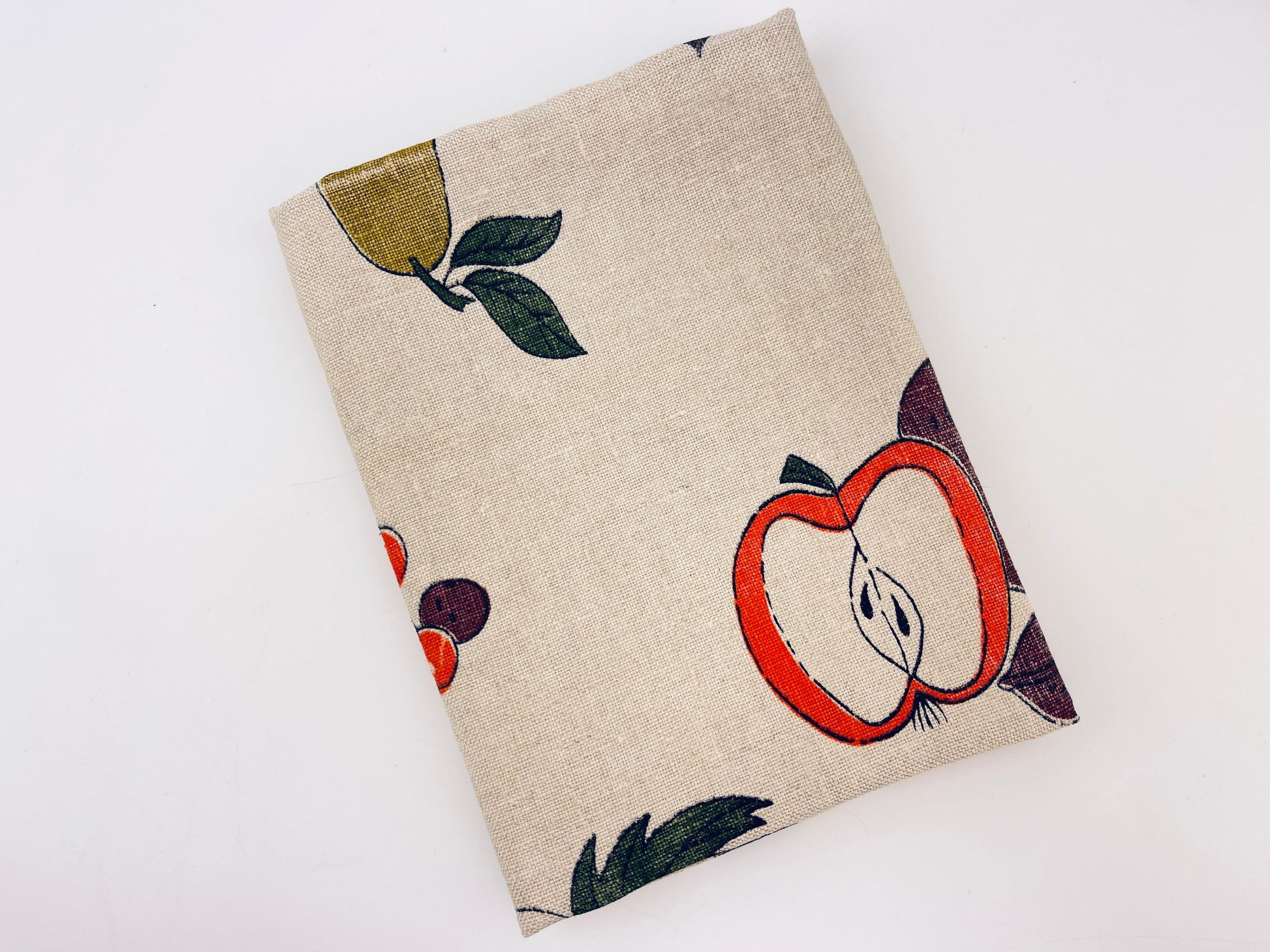 Product image for 'vintage 1950s autumn harvest linen tea towel fruits vegetables design' (view 4724f5)
