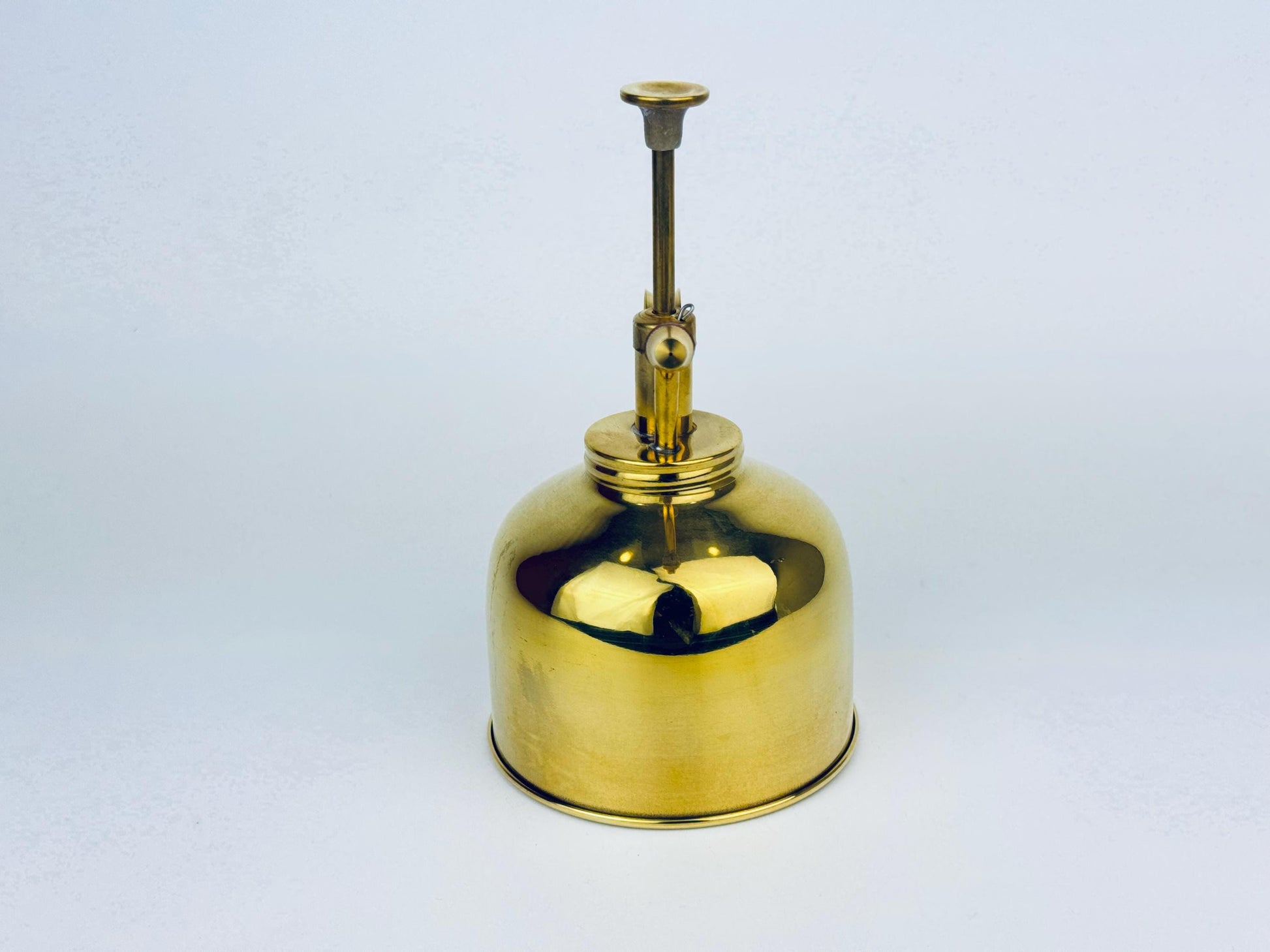 Product image for 'vintage brass plant plant mister waterer new old stock nos made in hong kong' (view 094795)