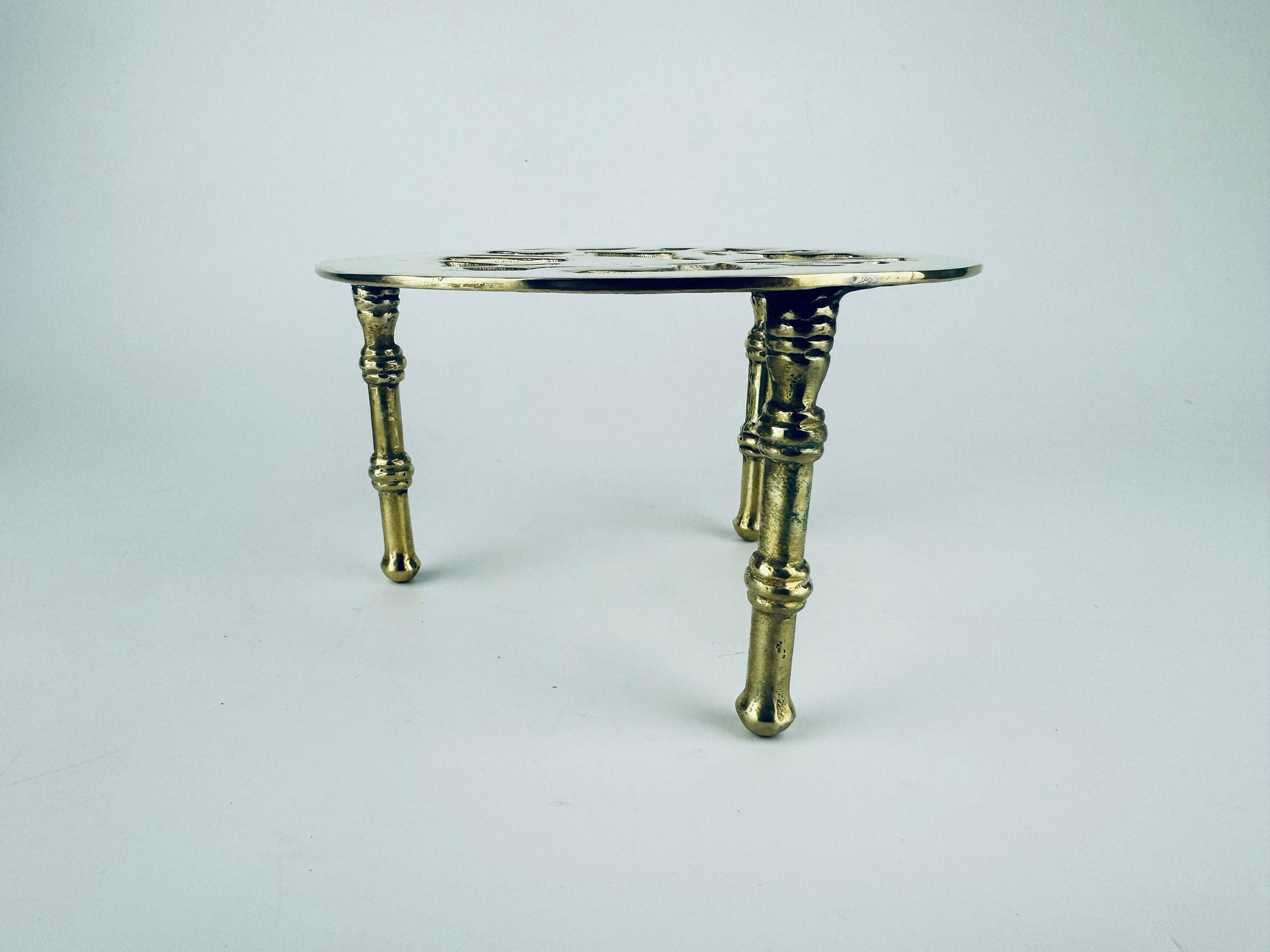 Product image for 'vintage brass easel trivet plant stand horse woodland design' (view aac059)