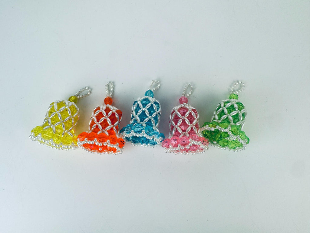 Product image for 'vintage handmade beaded bell christmas tree ornaments set of five 5' (view f46b30)