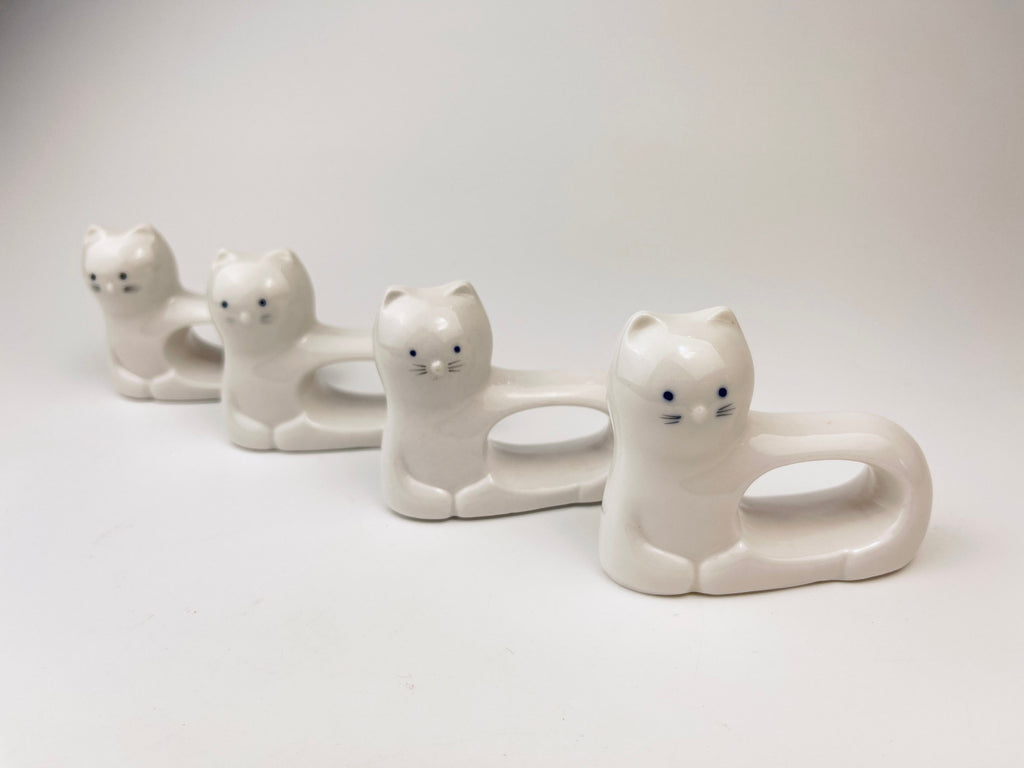 Product image for 'vintage white cat porcelain napkin ring holders set of four 4 imported exclusively by abbott' (view 98f87a)