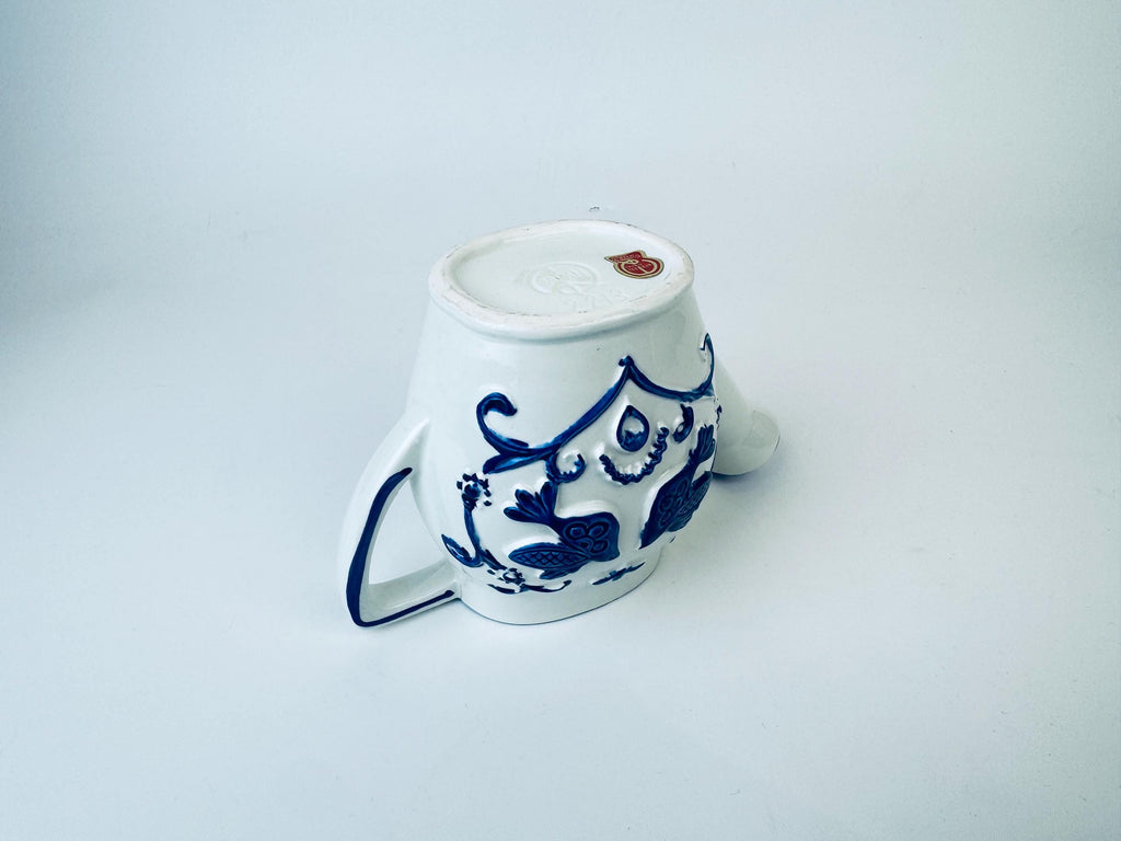 Product image for 'vintage rubens blue white floral bird ceramic watering can designed in hollywood made in japan' (view 4f0c1a)