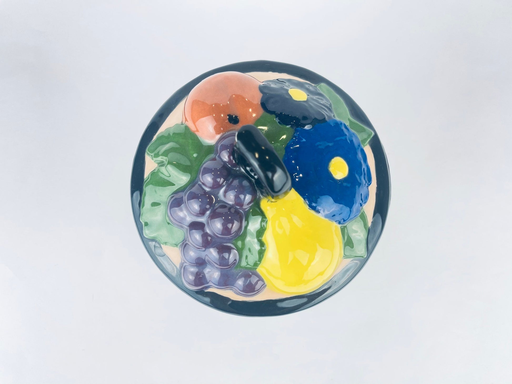 Product image for 'vintage round black ceramic fruit floral bowl with lid' (view 485247)
