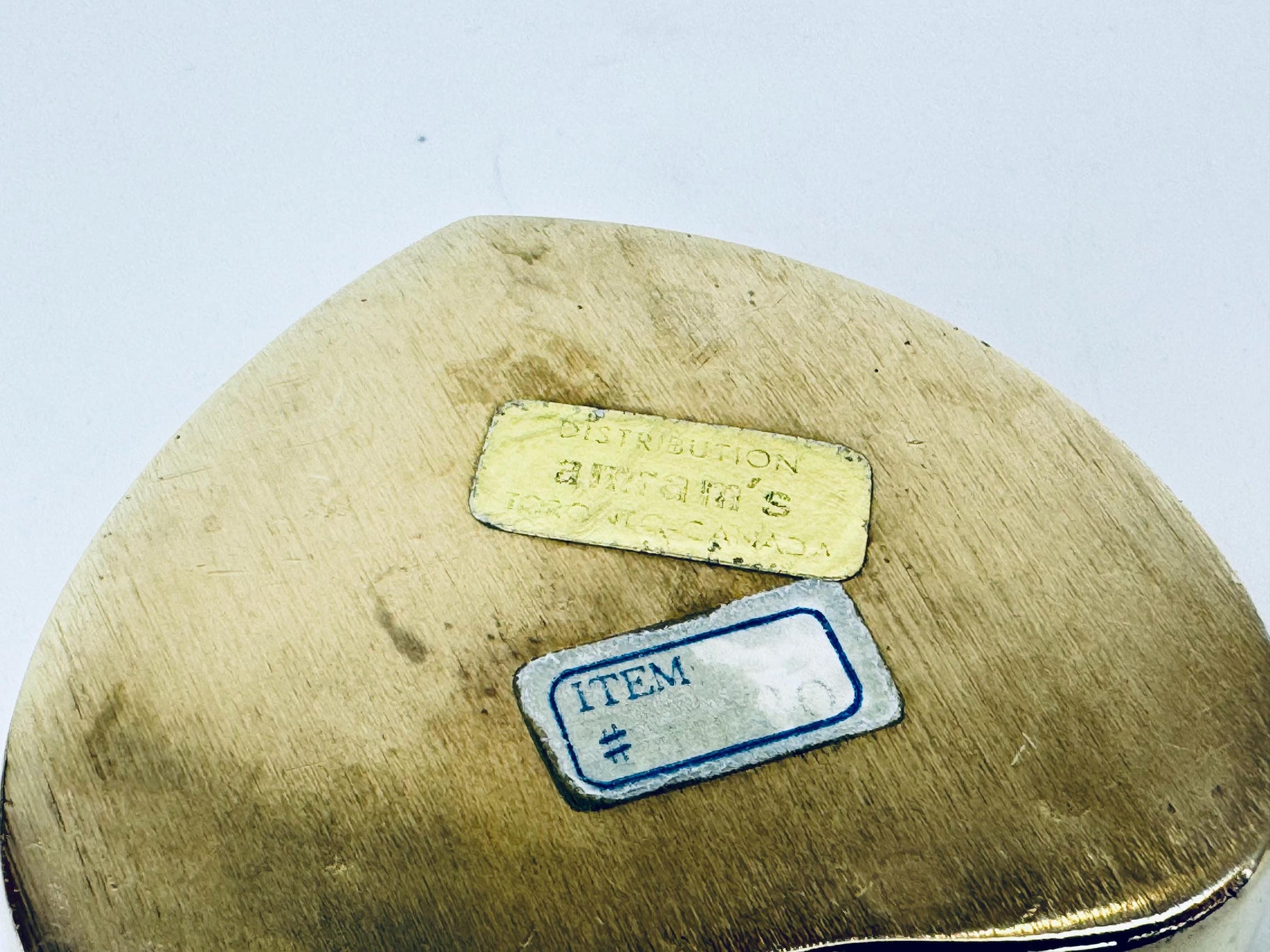 Product image for 'vintage solid brass heart ring trinket dish attractive aged patina valentines day gift' (view 3b9abe)