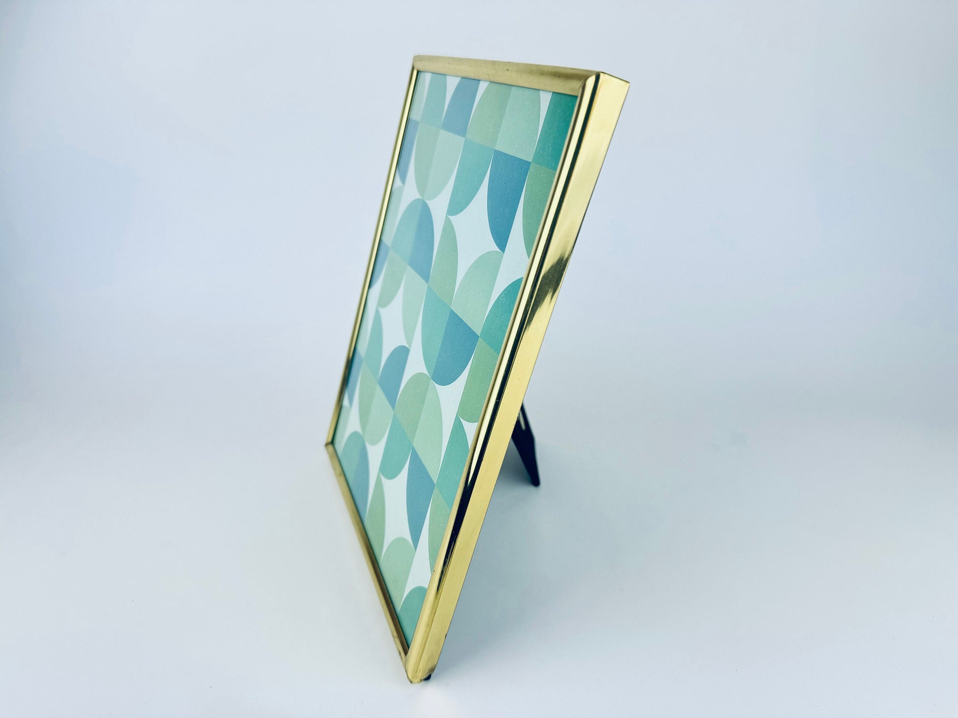 Product image for 'vintage solid brass gold tabletop picture frames hand polished lacquer coated made in korea sold separately' (view 713b19)