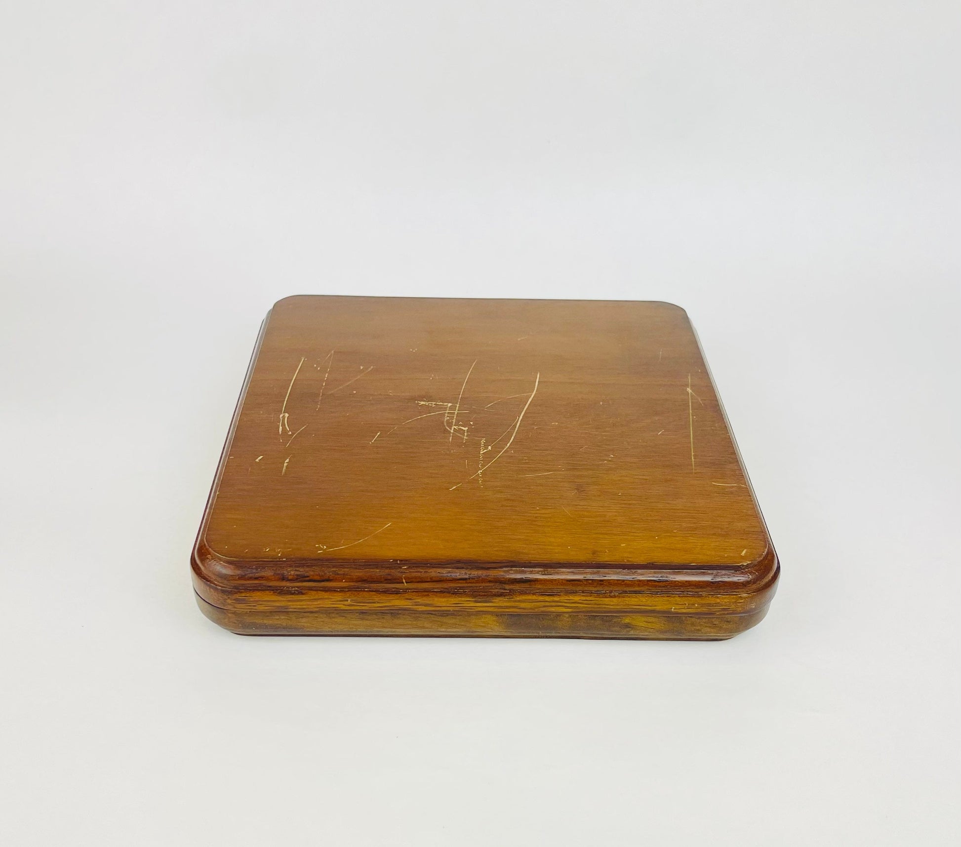 Product image for 'vintage cheese charcuterie board set cheeses gouoda brie feda ricotta' (view 11377b)
