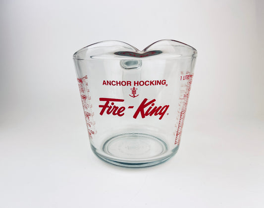 Product image for 'vintage pyrex glass measuring cup 4 cups 32 oz metric imperial system 699' (view 8ea2e8)